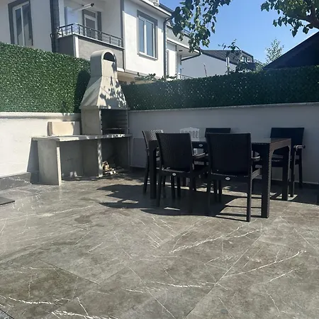 Villa Ayla *